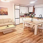 Apartment Chabos Vialia Ave Flats *