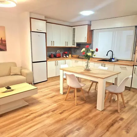 Chabos Vialia Ave Flats Apartment *